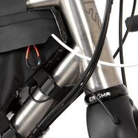 cable coming out of the zip opening on restrap race frame bag large