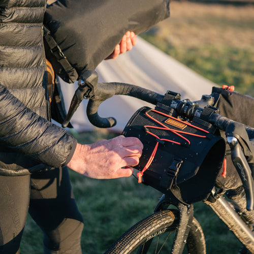 新品 イギリス製 RESTRAP バーバッグ BAR BAG small バイクパッキング